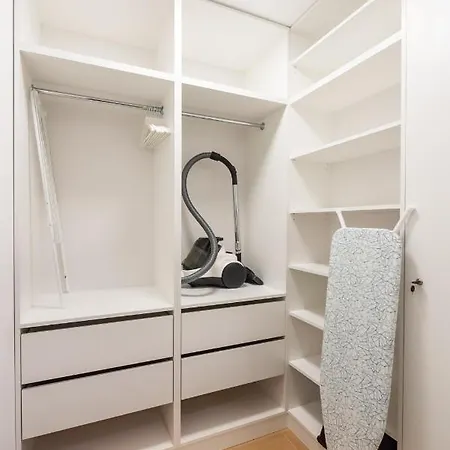 Mokotow Empire * Βαρσοβία