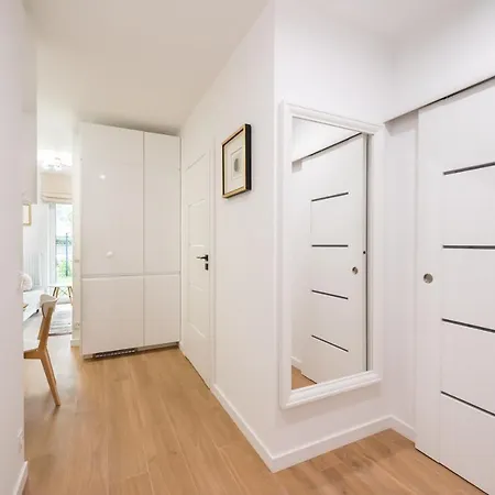 Mokotow Empire * Βαρσοβία